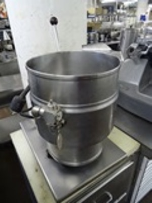 lot 114 image: Steam Kettle