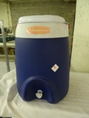 lot 208 image: Drink Cooler