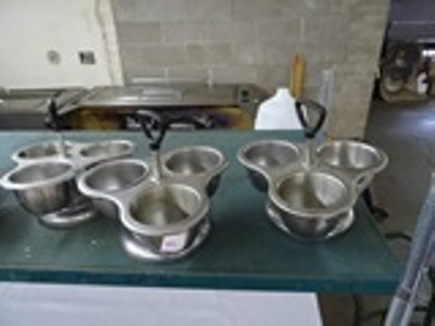 lot 214 image: Condiment Servers