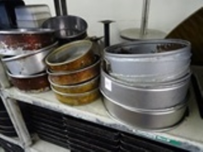 lot 265 image: Baking Pans
