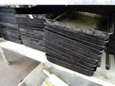 lot 267 image: Pizza Pans