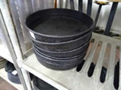 lot 275 image: Pizza Pans