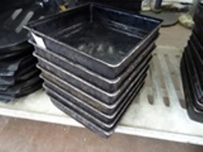 lot 277 image: Pizza Pans