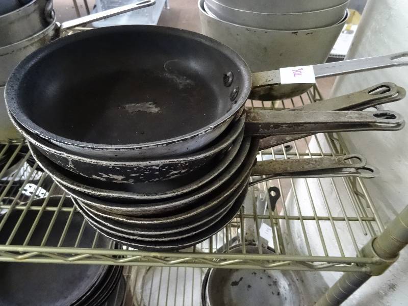 lot 302 image: Sautee Pans