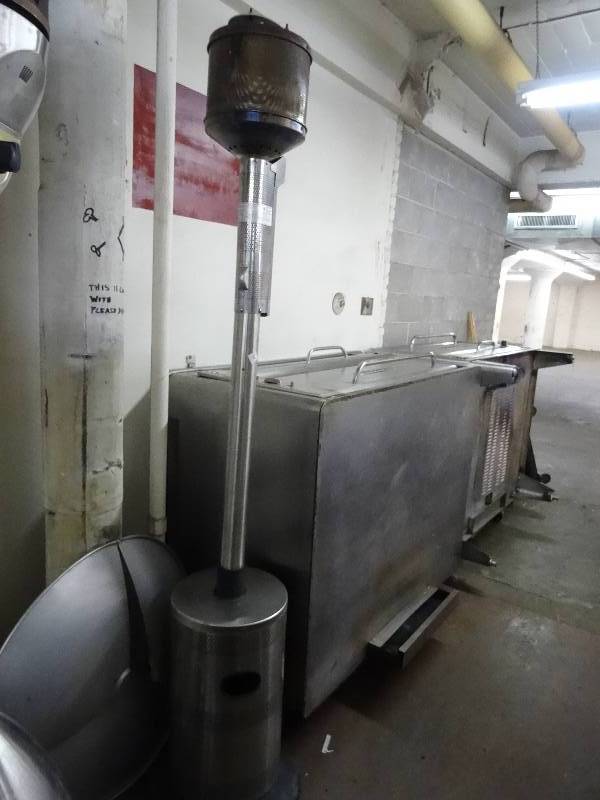 lot 306 image: Patio Heater