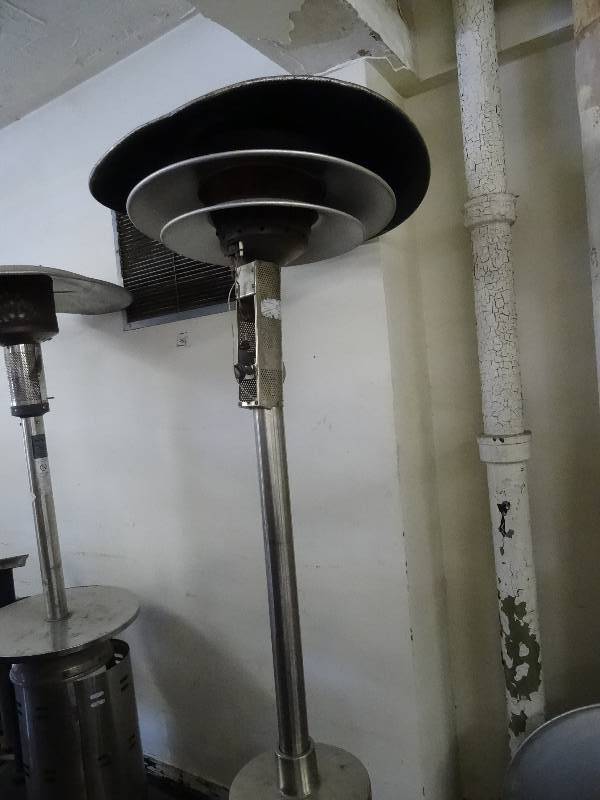 lot 308 image: Patio Heater