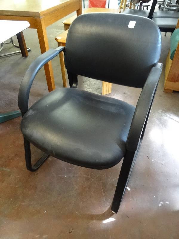 lot 330 image: Chair