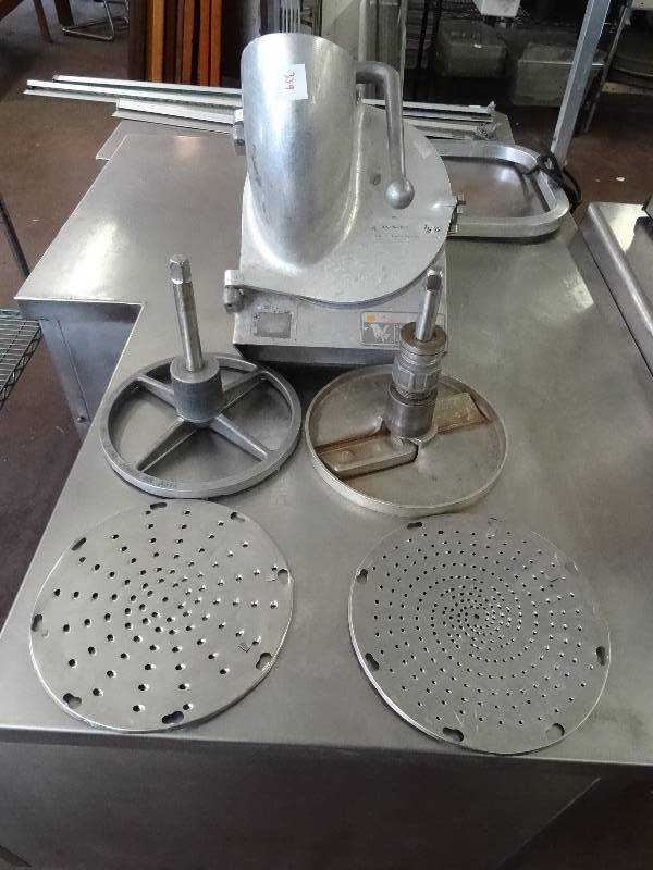 lot 339 image: Vegetable Slicer