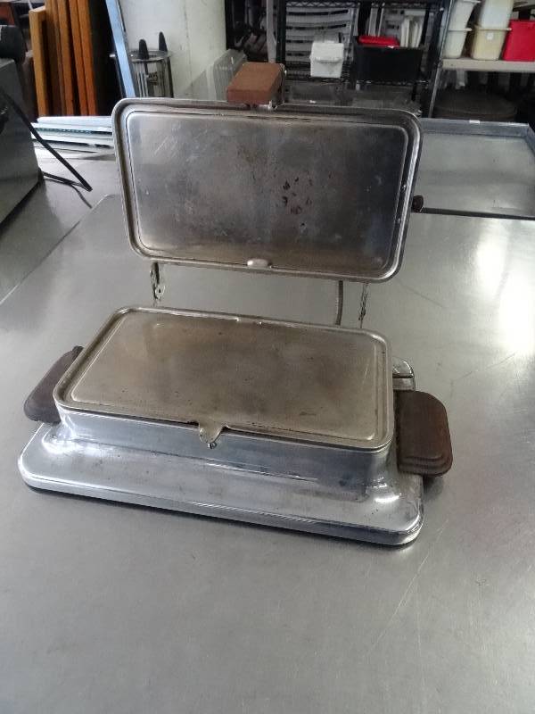 lot 345 image: Dominion Electric 1210A