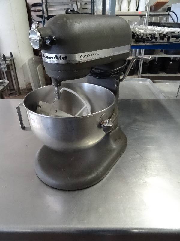 lot 347 image: Mixer
