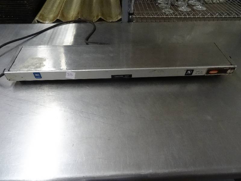 lot 355 image: Hot Plate