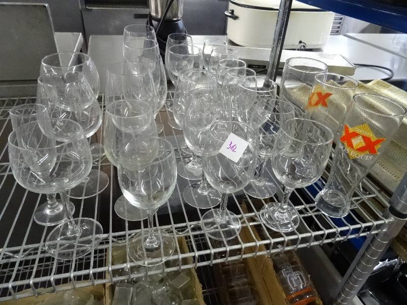 lot 362 image: Wine Glasses