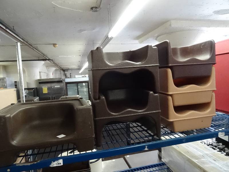 lot 370 image: Booster Seats
