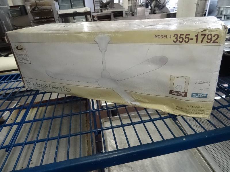 lot 373 image: Ceiling Fan