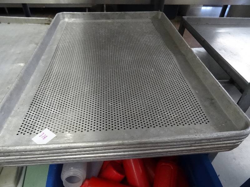lot 378 image: Sheet Pans