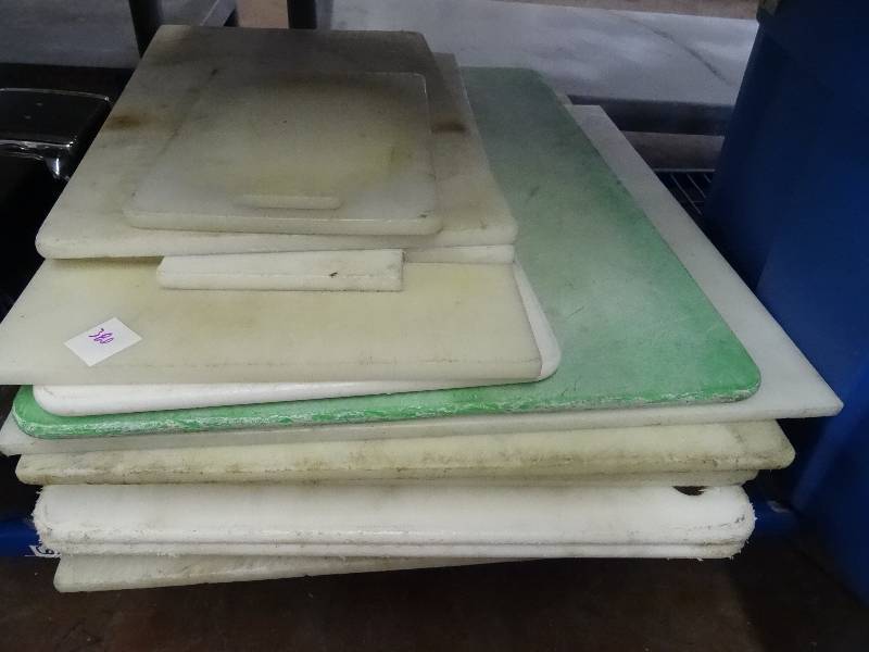 lot 380 image: Cutting Boards