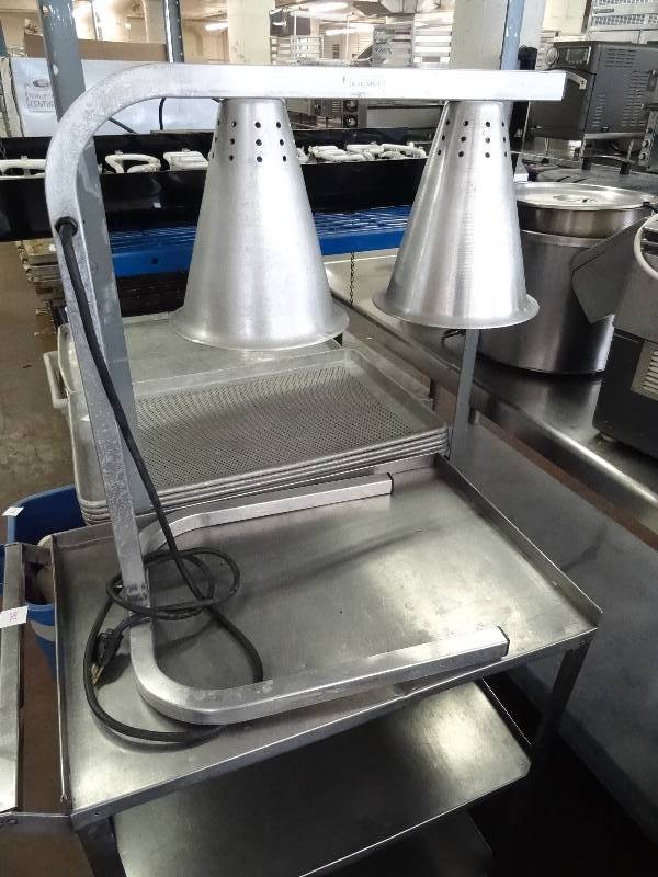 lot 385 image: Heat Lamp