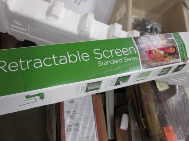 lot 38 image: Retractable Screen  36x80 inches wh...