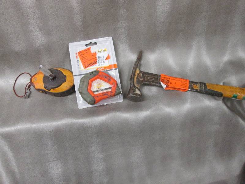 lot 72 image: Chalkline, 25 ft measuring tape , L...
