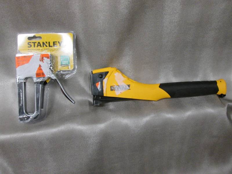 lot 77 image: Stanley Multipurpose Staple Gun Lig...