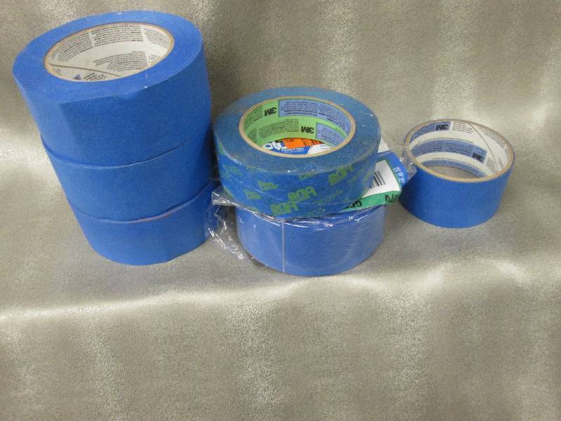 lot 258 image: Lot of 5 rolls plus 3M blue painter...