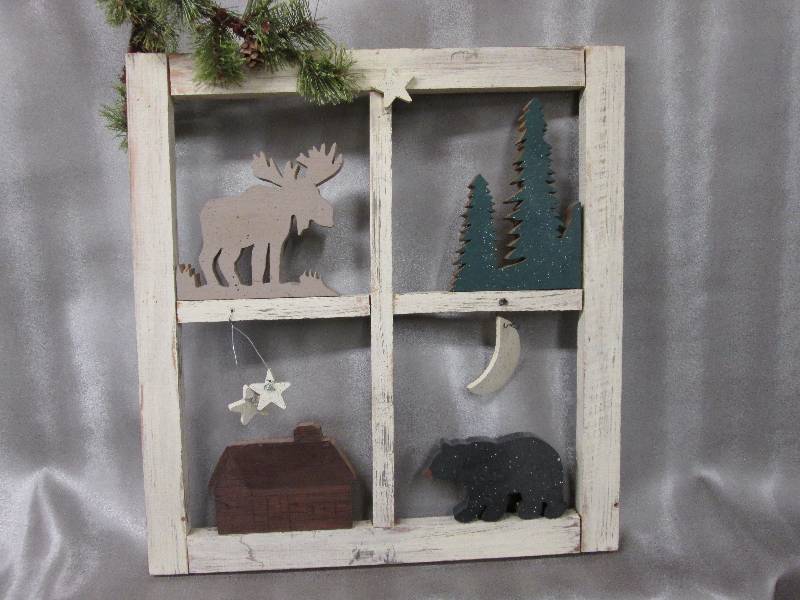 lot 323 image: Cabin dcor piece...