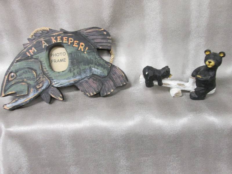 lot 326 image: Fish photo frame, Teeter totter bea...