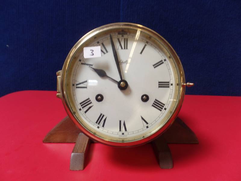 lot 504 image: Ships Clock