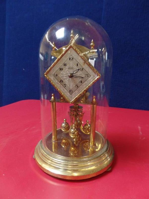 lot 515 image: 400 Day Clock