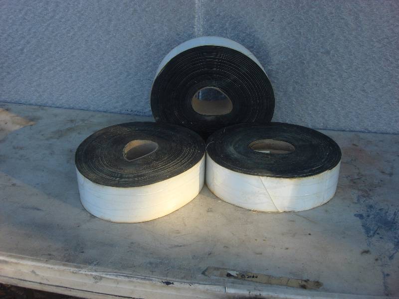 lot 118 image: Seal Sealer