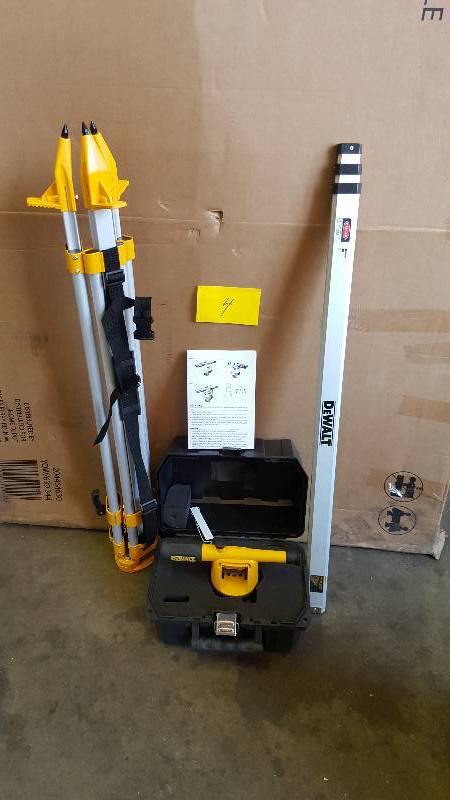 Dewalt Heavy Duty 20X Builders Level DW000PK New