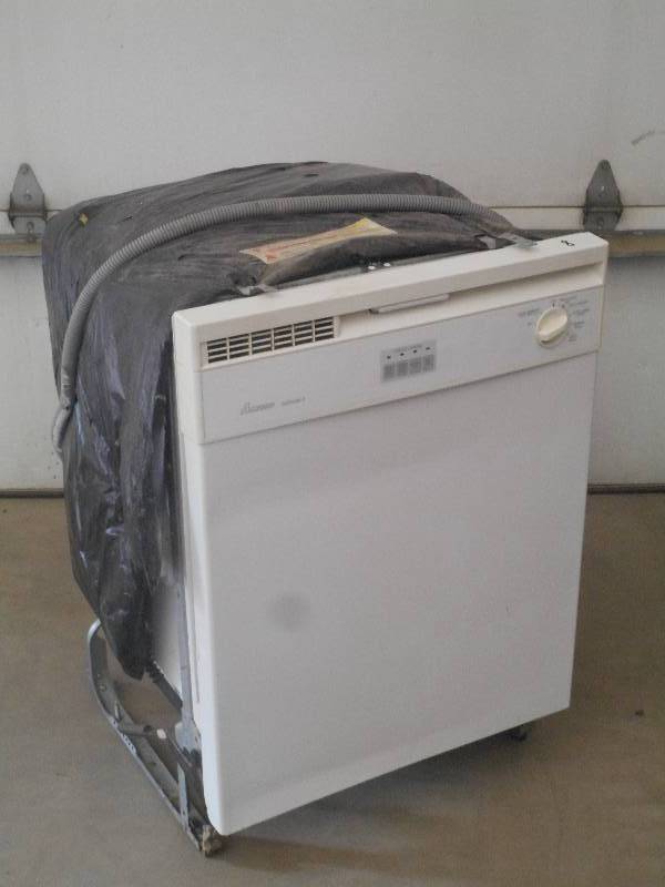 lot 8 image: Amana SoftSound II Dishwasher ...