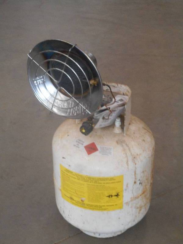 lot 16 image: Mr. Heater LP-Gas Heater With 20# T...