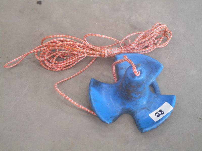 lot 28 image: 15# Boat Anchor With Rope ...