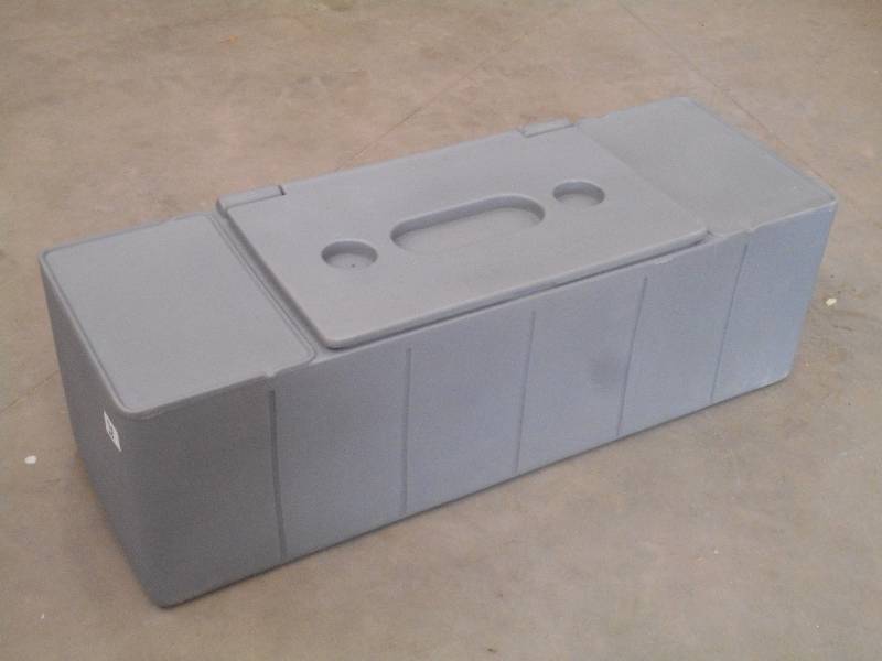 lot 38 image: Molded Plastic Boat Livewell, Measu...
