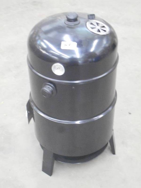 lot 49 image: Unused Smoker Set, Complete ...