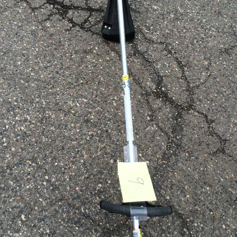 Echo 2 Cycle 21.2cc Straight Shaft Gas Trimmer Model # SRM-225 in Like New working conditions