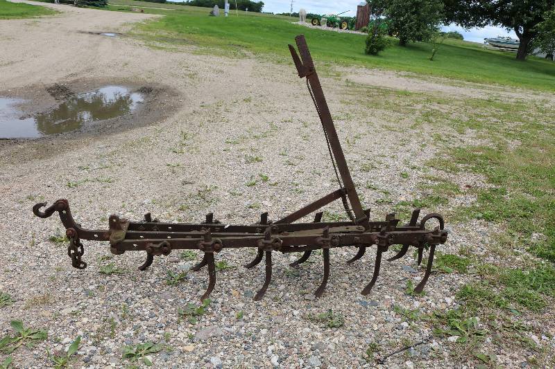 Antique Adjustable digger