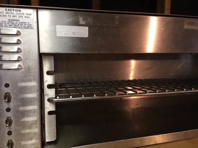 lot 3 image: Vulcan Model 1048C 48 Commercial Restaurant Cheese Melter Warmer