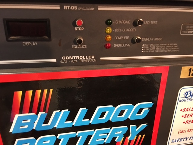 lot 2 image: Bulldog Model 24Y0600X3B RT05 Plus Commercial Industrial Fork Lift Battery Charger