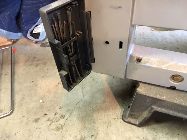 lot 6 image: Dremel Model 1671 Type 3 16 Scroll Saw