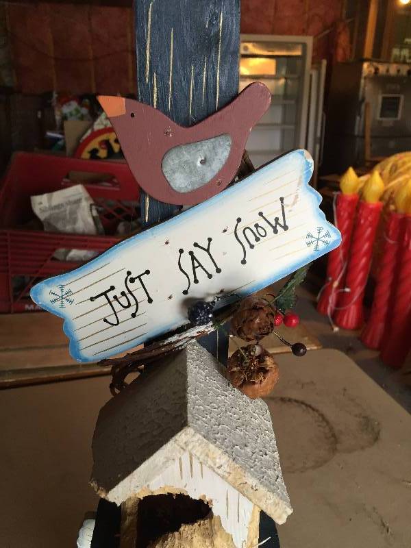 lot 77 image: Welcome snowman decoration