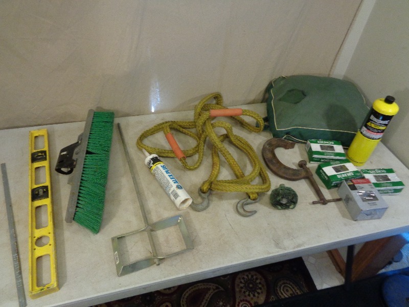 lot 71 image: Tools