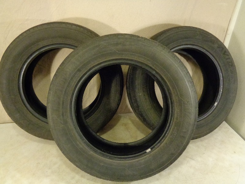 lot 106 image: 3 Yokohama Tires