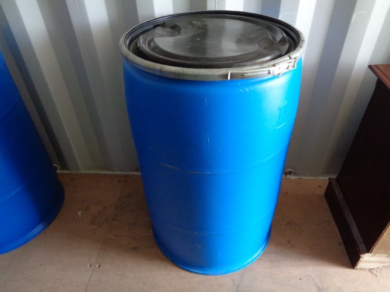 lot 110 image: 55 Gallon Plastic Barrel  Drum with Lid and Clamp