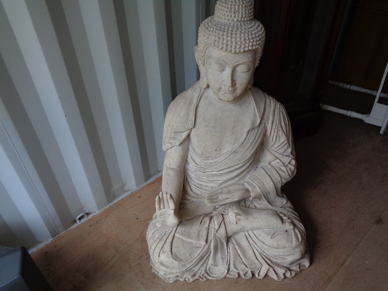 lot 9 image: Large Zen Statue