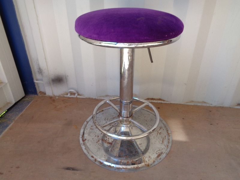 lot 94 image: Adjustable Stool