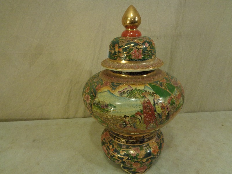 lot 20 image: Porcelain Vase Marked Satsuma with Lid