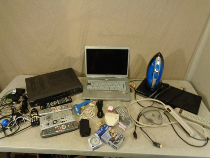 lot 151 image: Compaq Laptop, DVD Player, and More