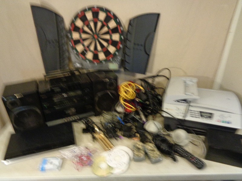 lot 185 image: Stereo, Printer, and Assorted Electonics